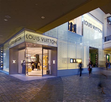 louis vuitton ala moana center.